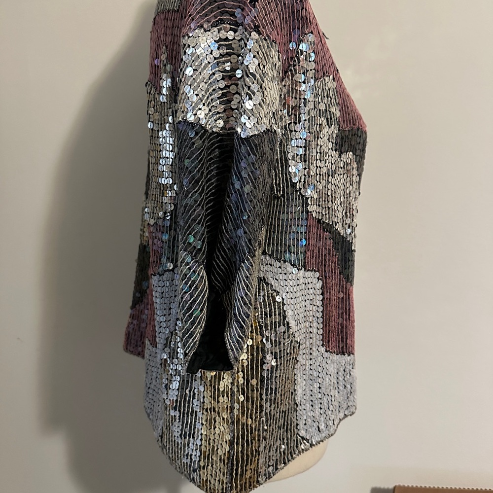 Sequin Patterned Top - Picture 6 of 6